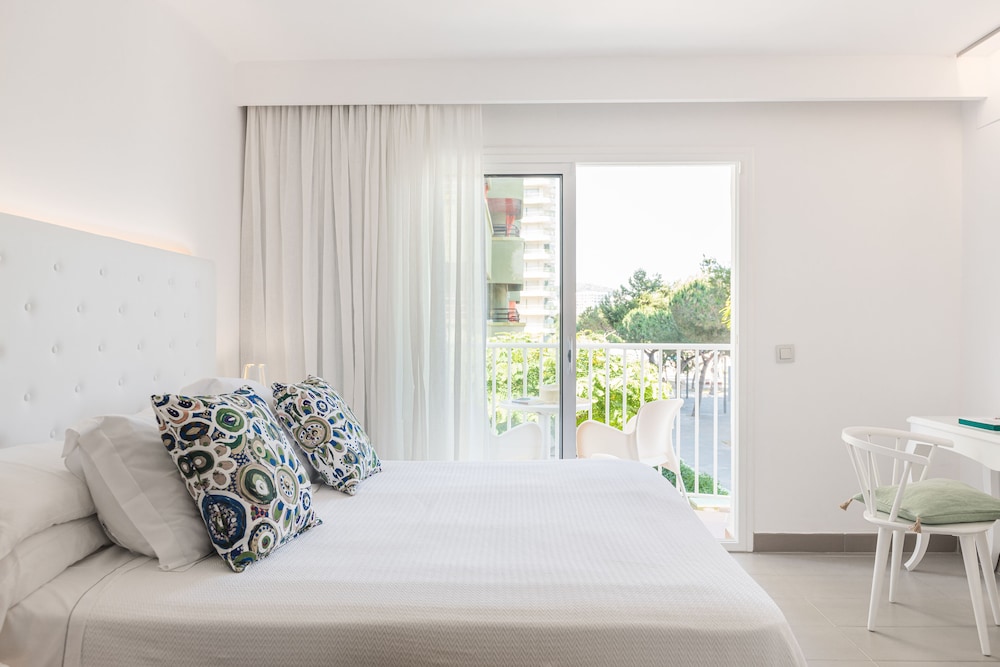 

Napoli - Sant Feliu de Guíxols - Hotel Planamar by Escampa Hotels