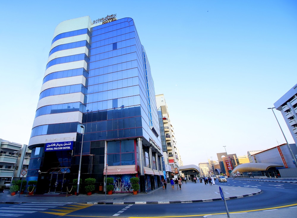 

Napoli - Dubai - Royal Falcon Hotel