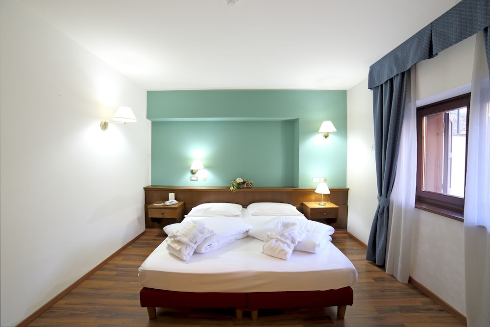 

Milano - Valdisotto - Hotel Baita Clementi