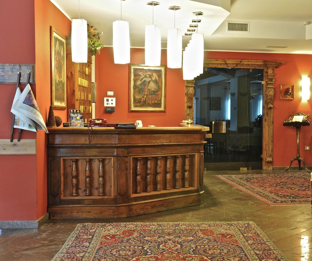 

Napoli - Valdisotto - Hotel Baita Clementi