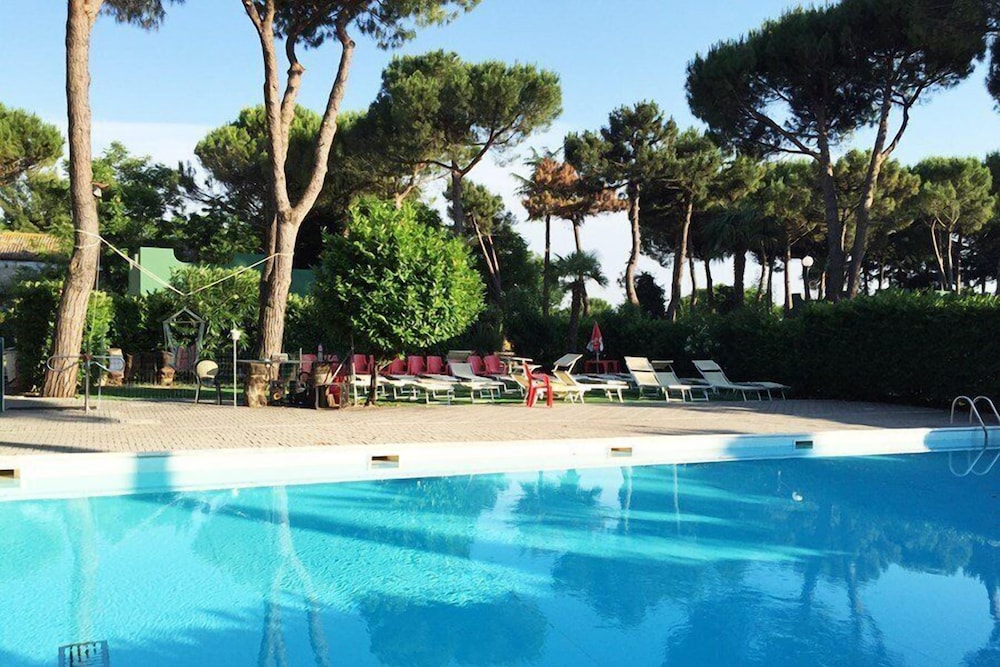 

Milano - Riccione - Villaggio Mithos