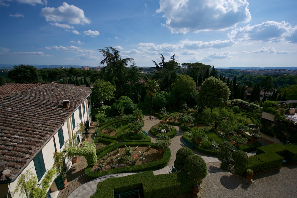 

Bari - Siena - Villa Scacciapensieri Boutique Hotel