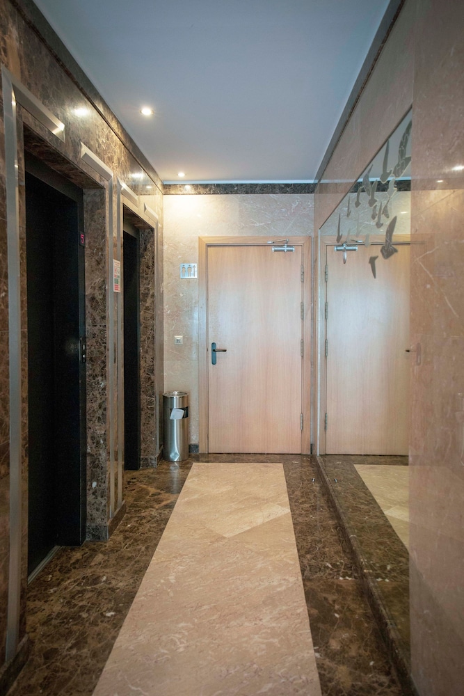 

Bari - Funchal - Apartamentos Turisticos Atlantida