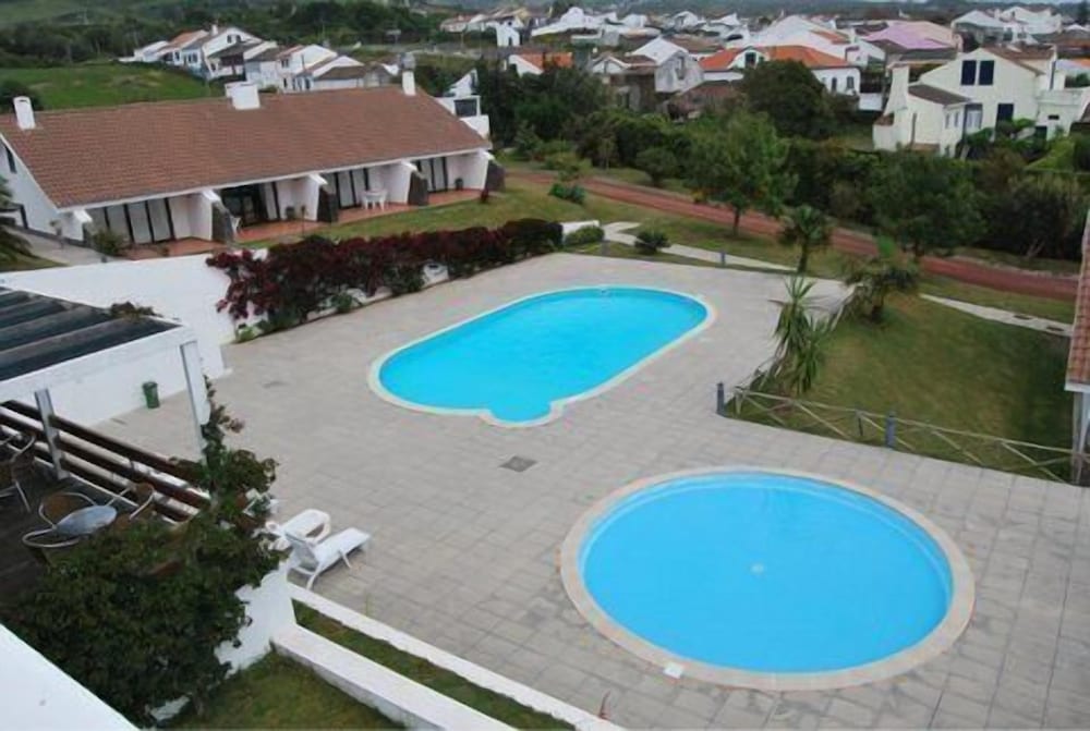 

Milano - Rabo de Peixe - Apartamentos Turísticos Nossa Senhora da Estrela