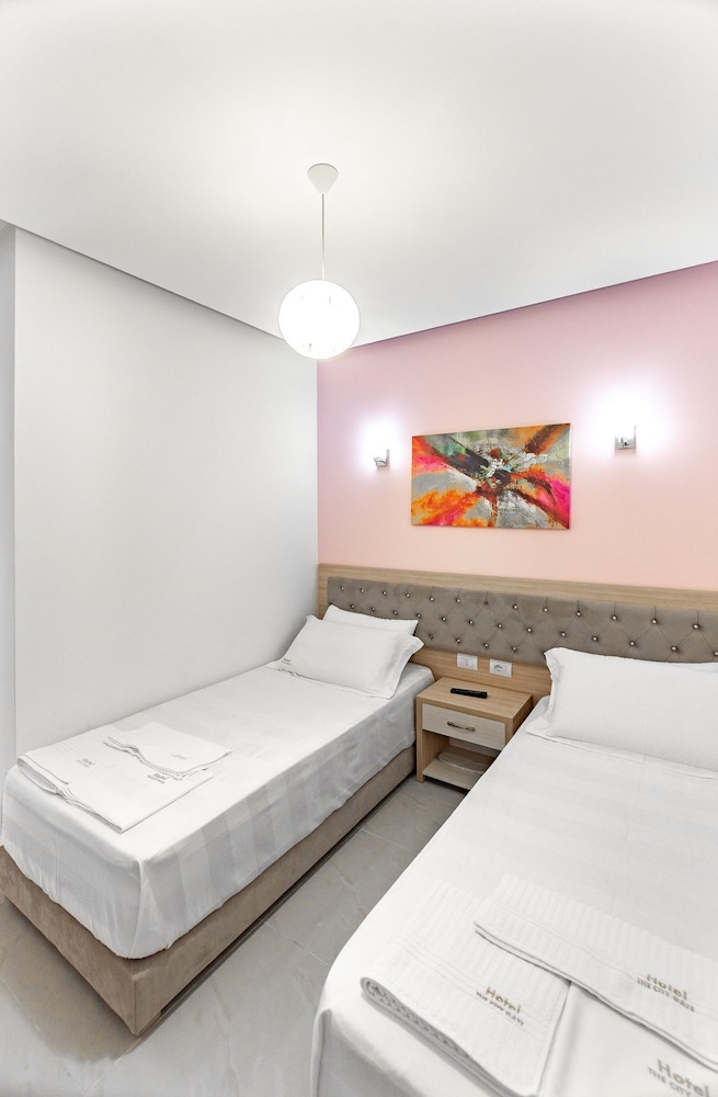 

Lamezia Terme - Sarandë - The City Gate Hotel