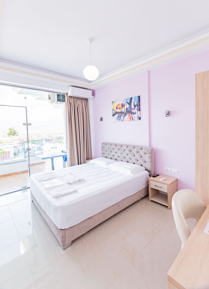 

Ancona - Sarandë - The City Gate Hotel