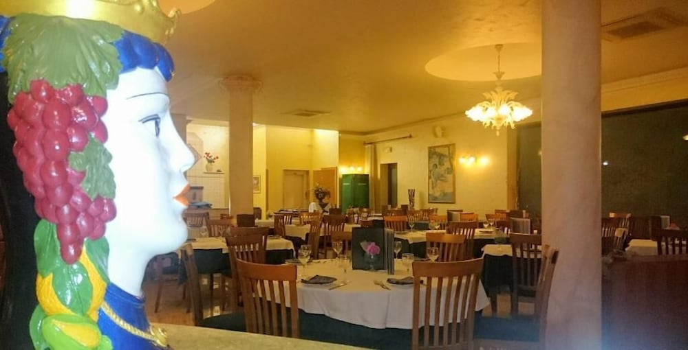 

Milano - Comiso - Hotel Ristorante Cordial