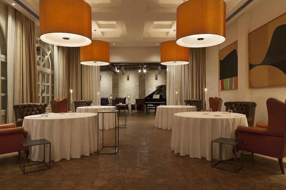 

Milano - Norcia - Relais & Chateaux Palazzo Seneca