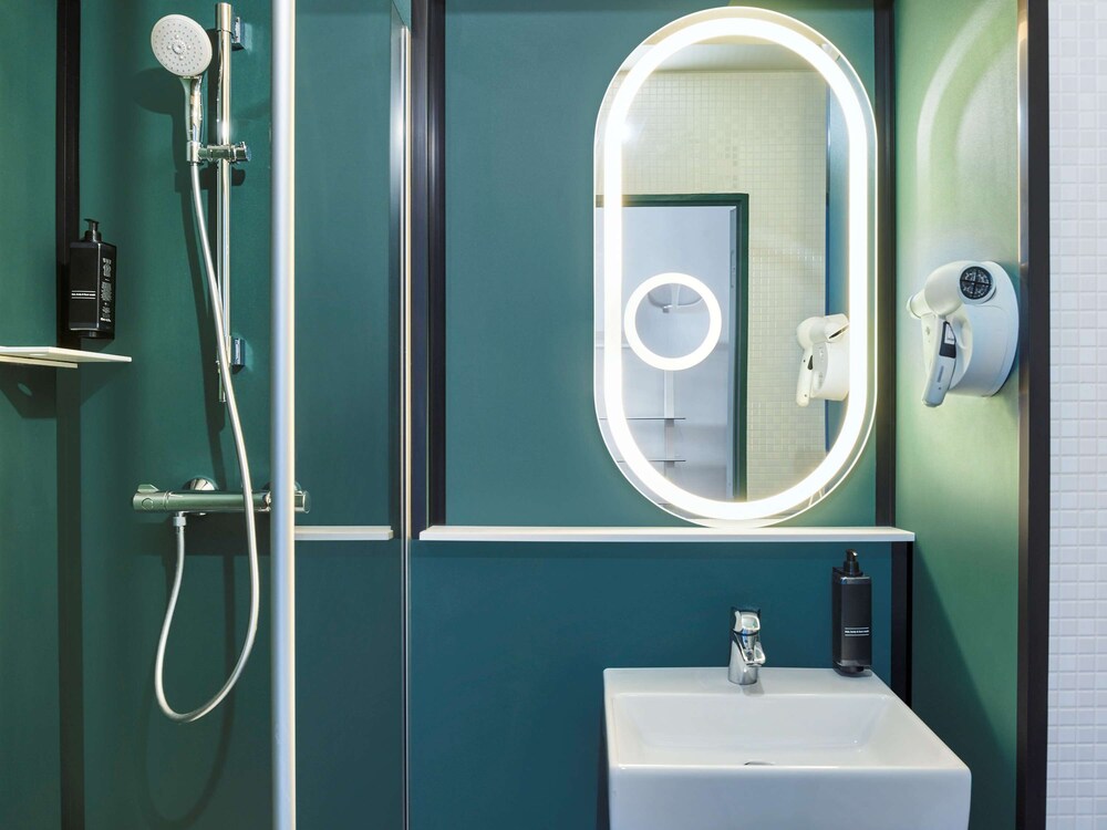 

Olbia - Chevilly-Larue - ibis Clamart Paris Velizy