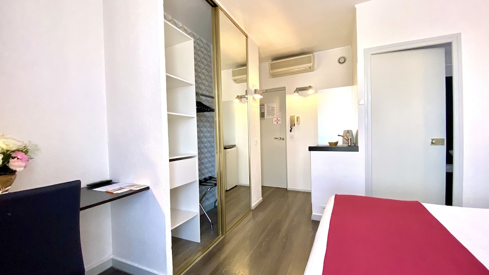 

Genova - Issy-les-Moulineaux - Boulogne Résidence Hotel