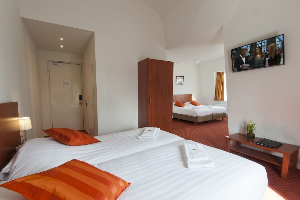 

Milano - Hoofddorp - Ambassador City Centre Hotel