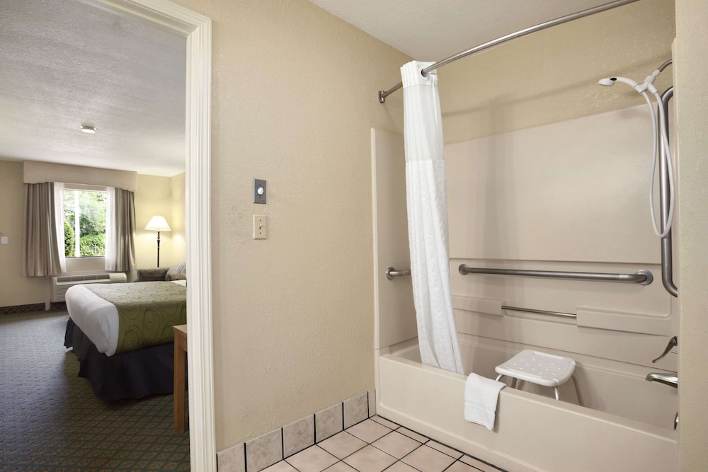 

Roma - Stuttgart - Days Inn & Suites By Wyndham Stuttgart