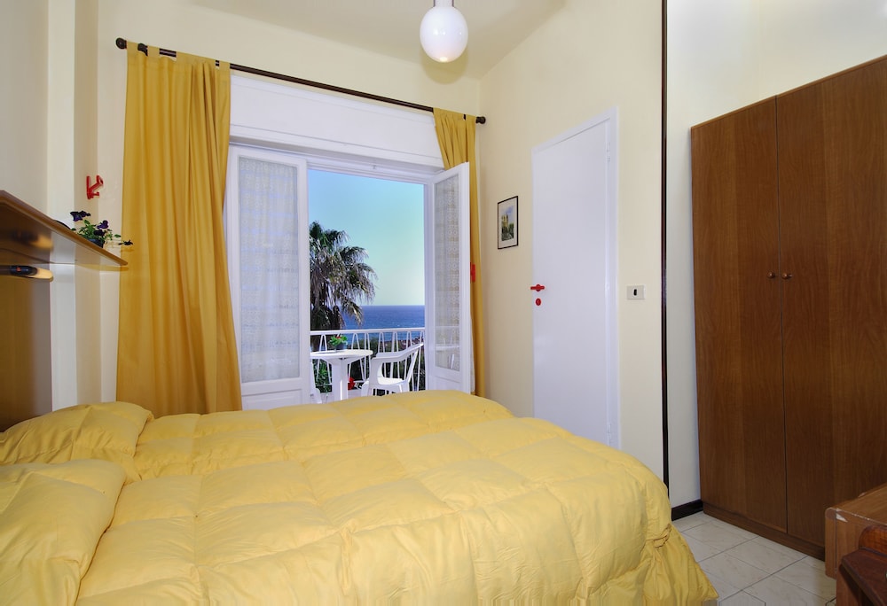 

Milano - Imperia - Hotel Nettuno