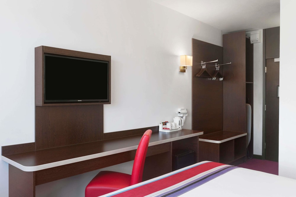 

Milano - Milton Keynes - Ramada By Wyndham Milton Keynes