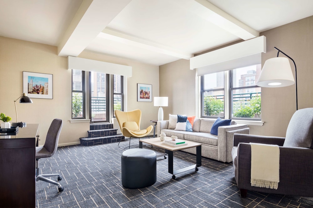 

Napoli - New York - Manhattan - The Shelburne Sonesta New York