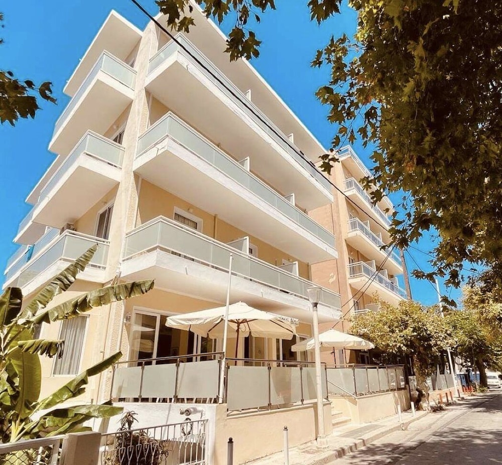 

Verona - Ialyssos - International Hotel