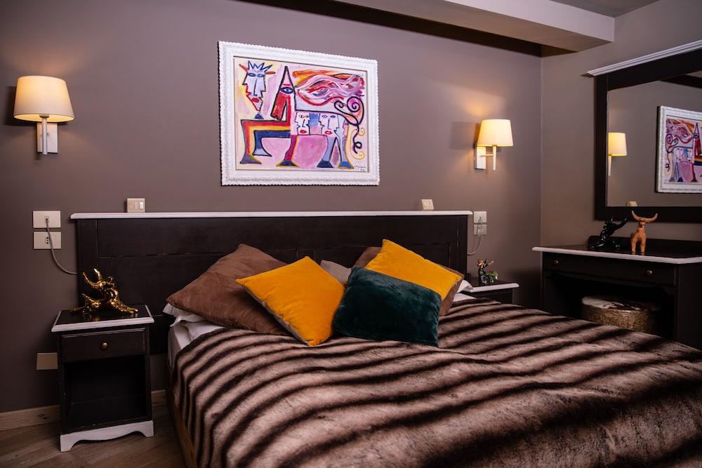 

Palermo - Cervinia - Art Hotel Grivola