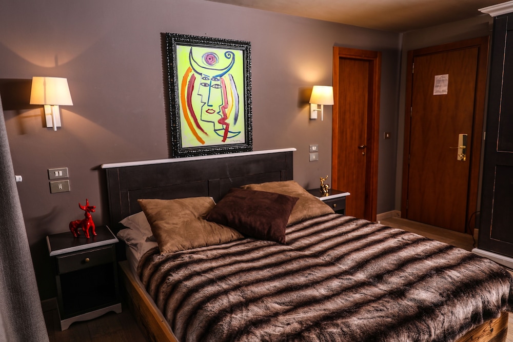 

Cagliari - Cervinia - Art Hotel Grivola