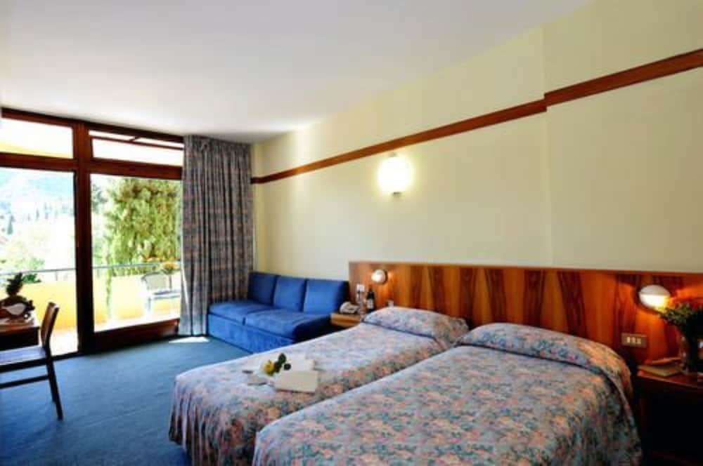 

Lamezia Terme - Bardolino - Hotel Palme & Suite