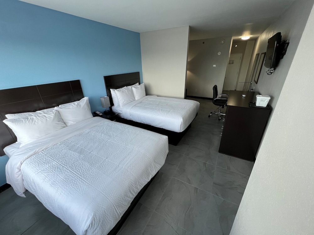 

Napoli - Jamaica (NY) - Travelodge By Wyndham Ozone Park