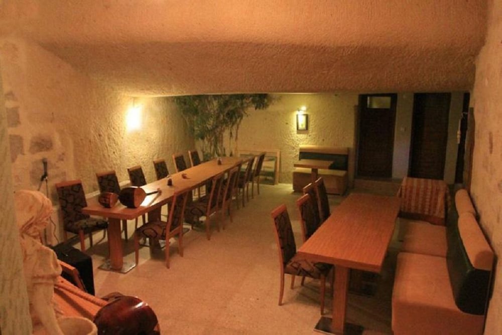 

Roma - Ayvalı - Monastery Cave Hotel