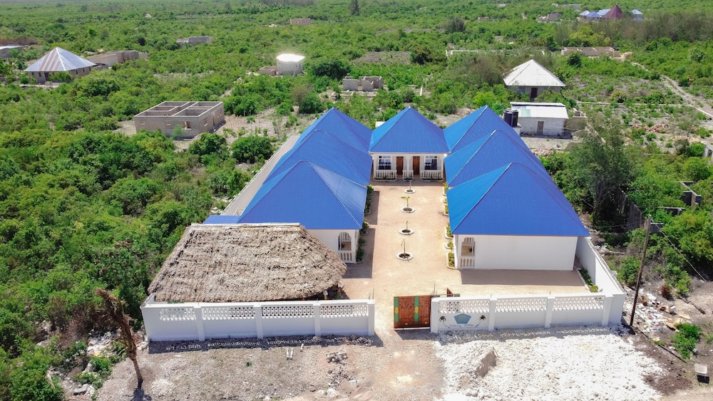 

Roma - Kidenga - Serenity Boutique Hotel, Tanzania Unforgettable