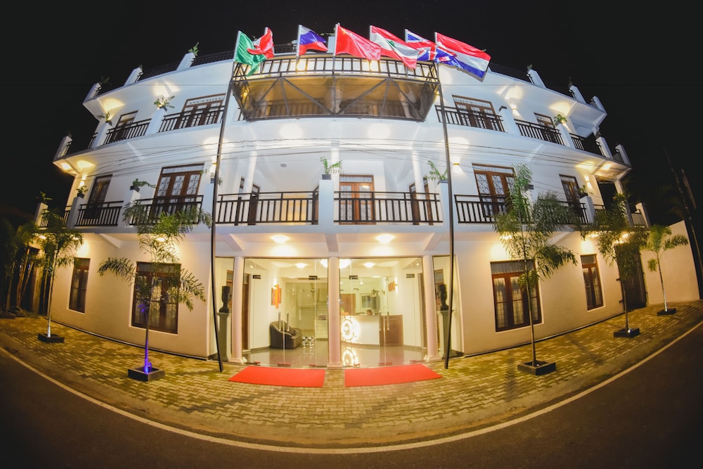 

Napoli - Negombo - Asian Grand Hotel