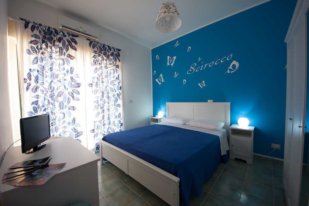 

Venezia - Sant'Alessio Siculo - Hotel Donna Rosa