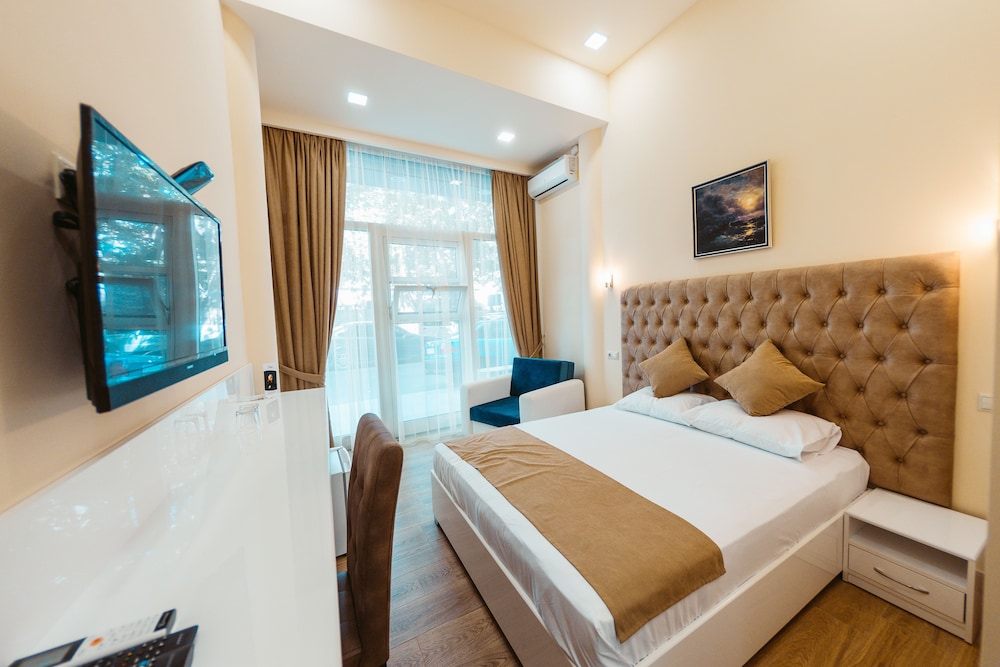 

Milano - Yerevan - L'image Art Hotel
