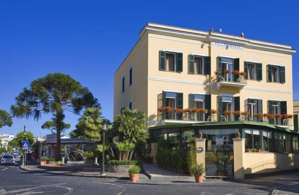

Milano - Lacco Ameno - Hotel Villa Maria