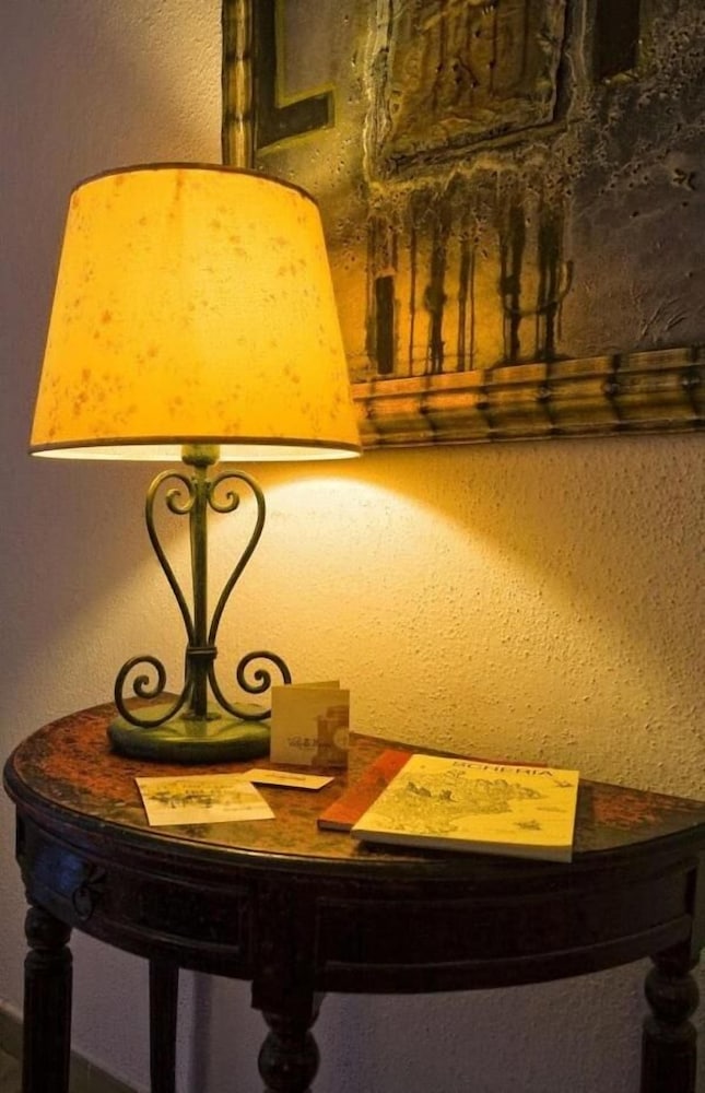 

Milano - Lacco Ameno - Hotel Villa Maria