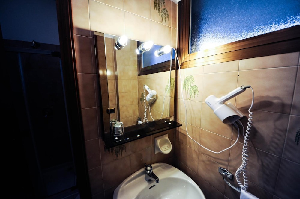 

Alghero - Bologna - Hp Fly Hotel Bologna