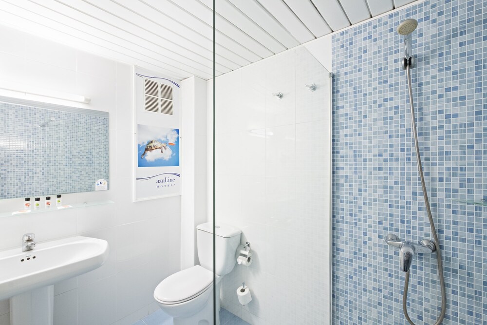 

Roma - San Antonio de Portmany, Ibiza - azuLine Hotel Pacific