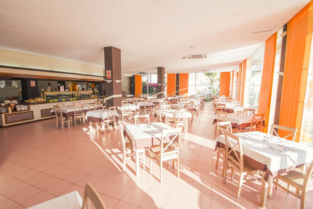 

Bologna - San José de Sa Talaia - azuLine Hotel Pacific