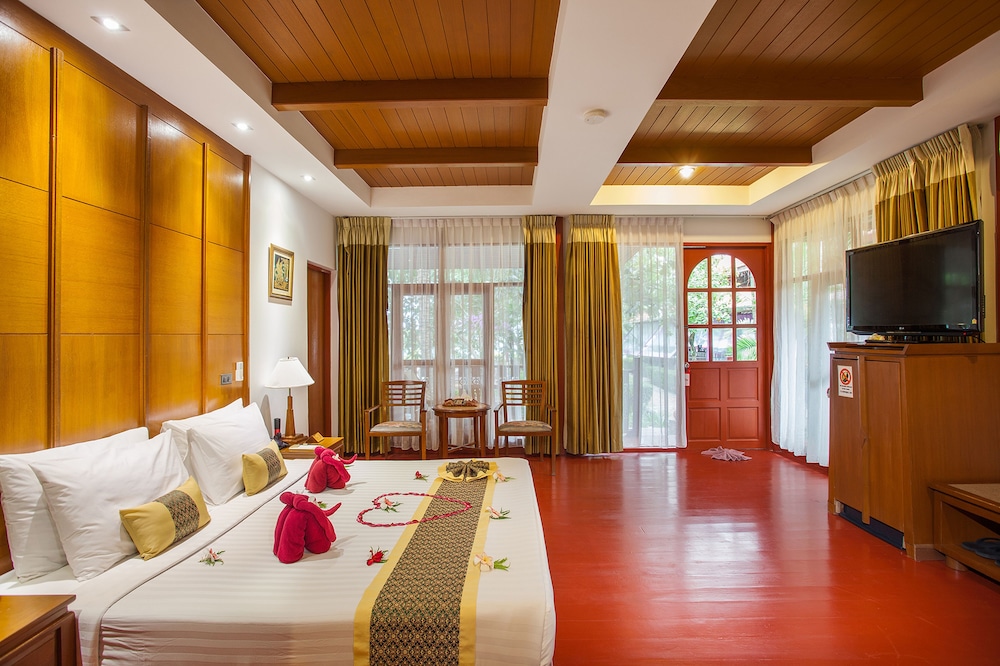 

Bari - Koh Phi Phi - PP Erawan Palms Resort- SHA Extra Plus