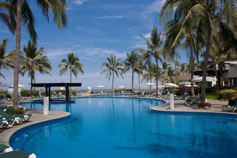 

Milano - Marina Vallarta - Ocean Breeze Nuevo Vallarta