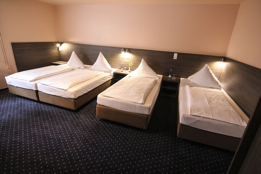 

Milano - Amburgo - Hotel Marienthal Garni
