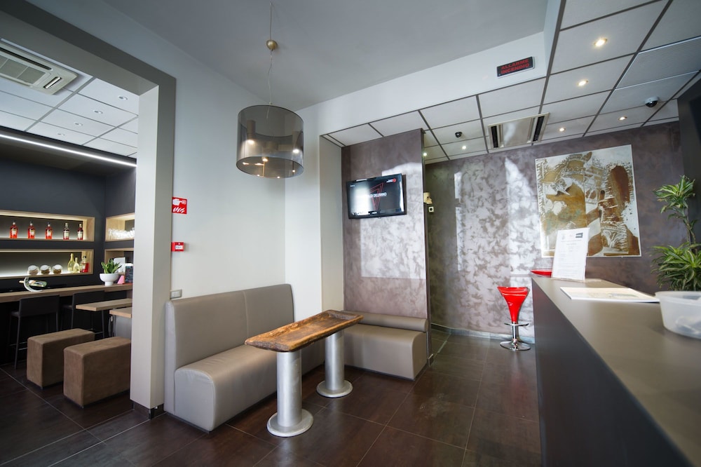 

Bari - Mestre - Hotel Aaron