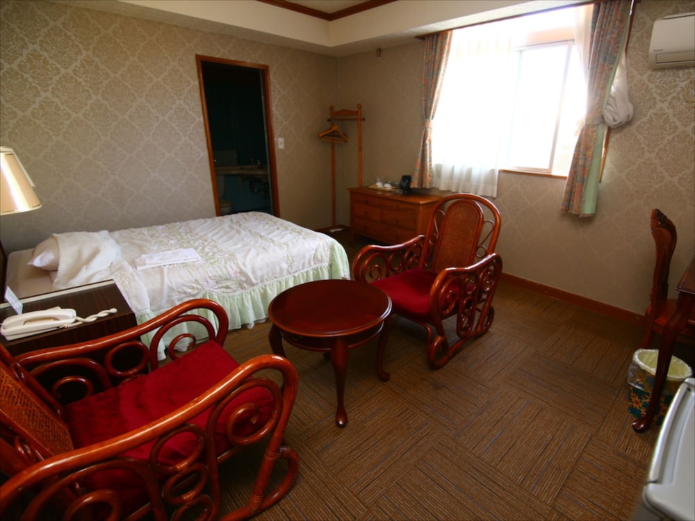 

Roma - Okinawa City - Sunrise Hotel Okinawa