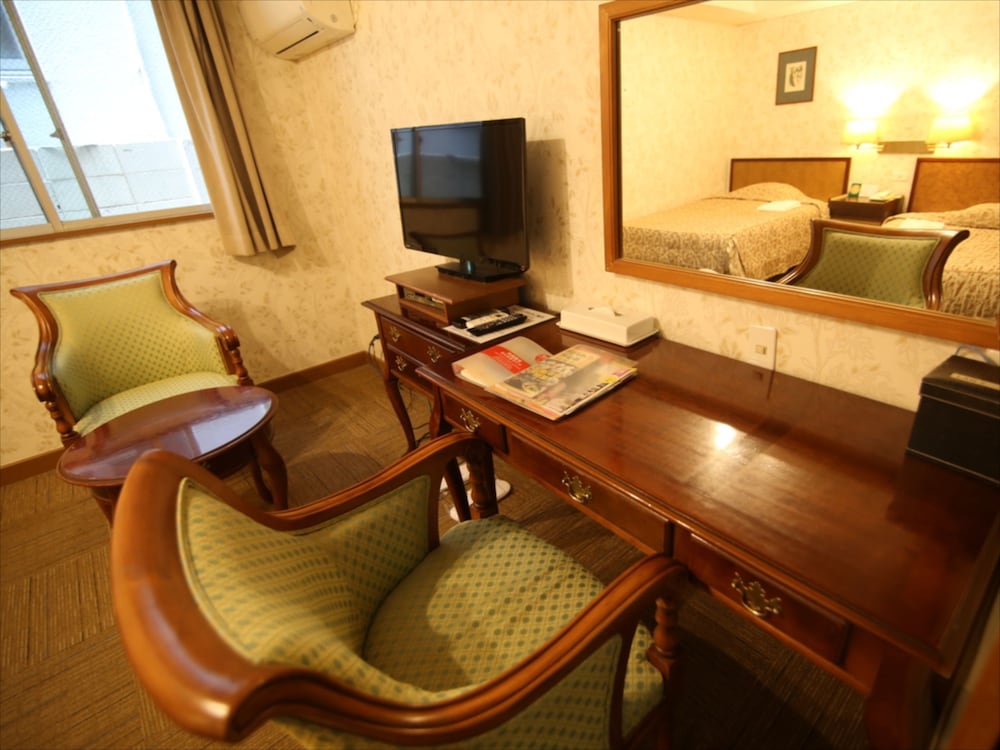 

Milano - Okinawa City - Sunrise Hotel Okinawa