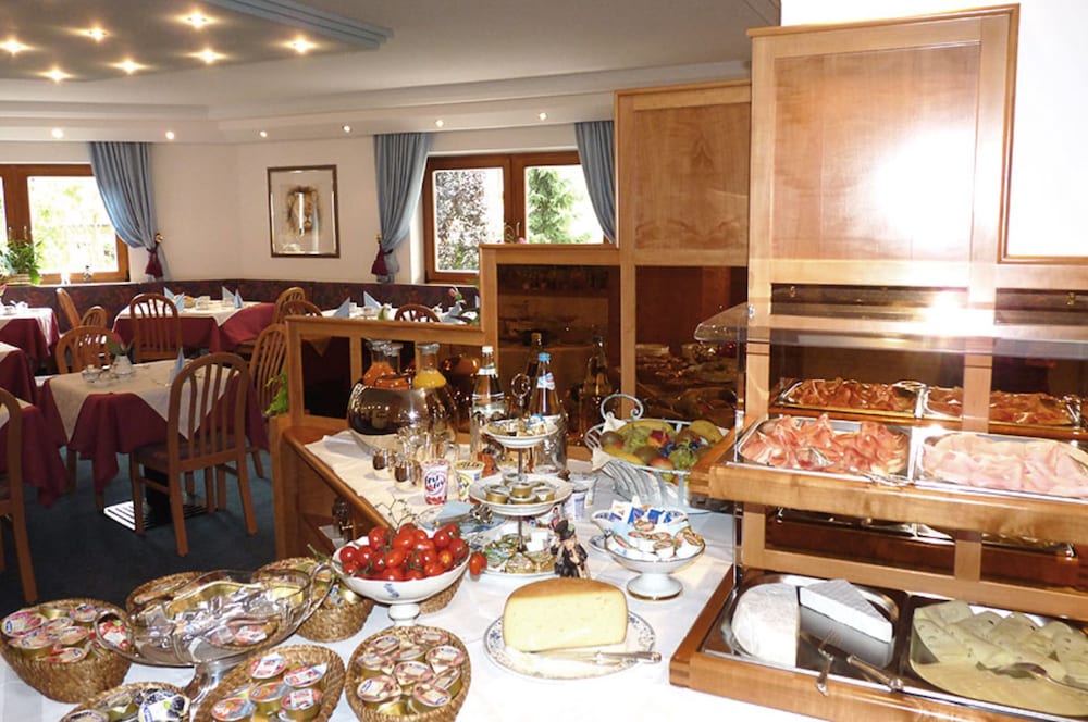 

Bari - Selva di Val Gardena, Montagna Italia - Hotel Fortuna