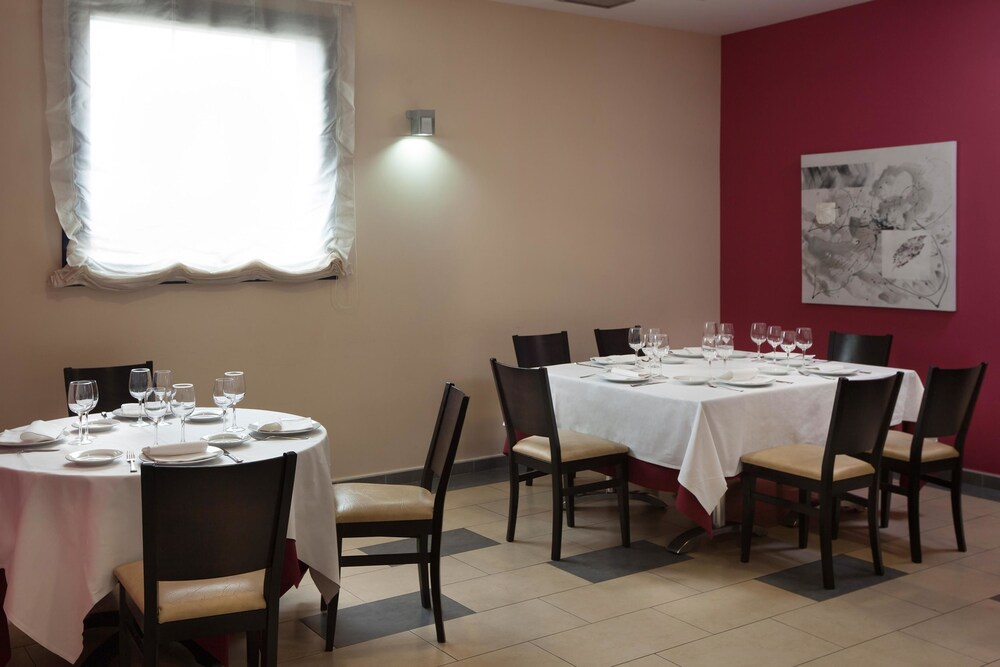 

Napoli - Bilbao - Hotel Naval Sestao