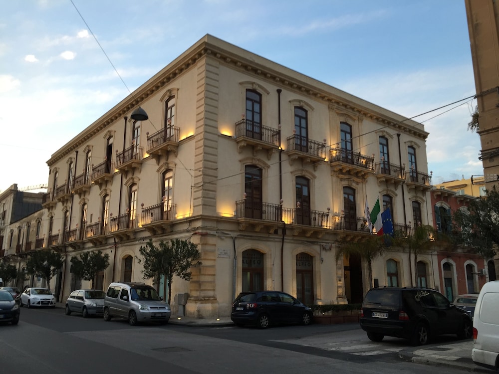 

Verona - Marina di Melilli - Grande Albergo Alfeo
