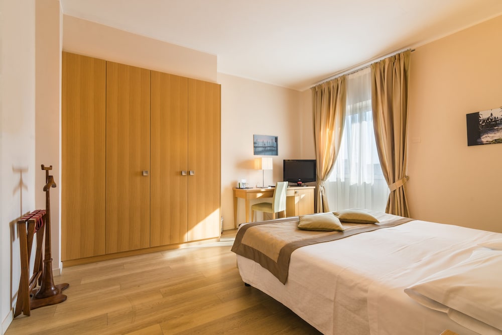 

Catania - Moniga del Garda - Hotel Sirmione Terme