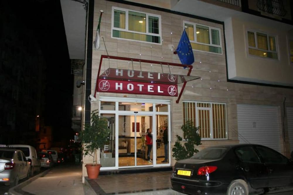 

Milano - Oran - Hotel 2 Horloges