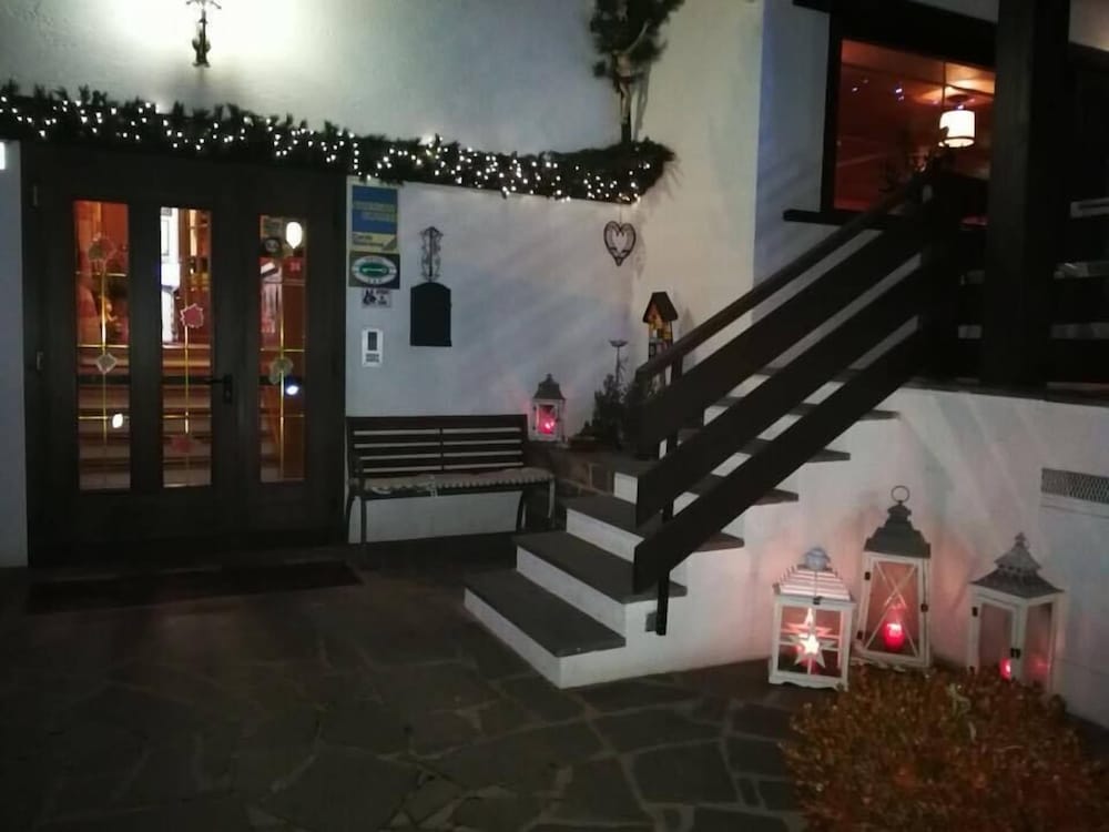 

Brindisi - Val di Fiemme, Montagna Italia - Hotel Panorama