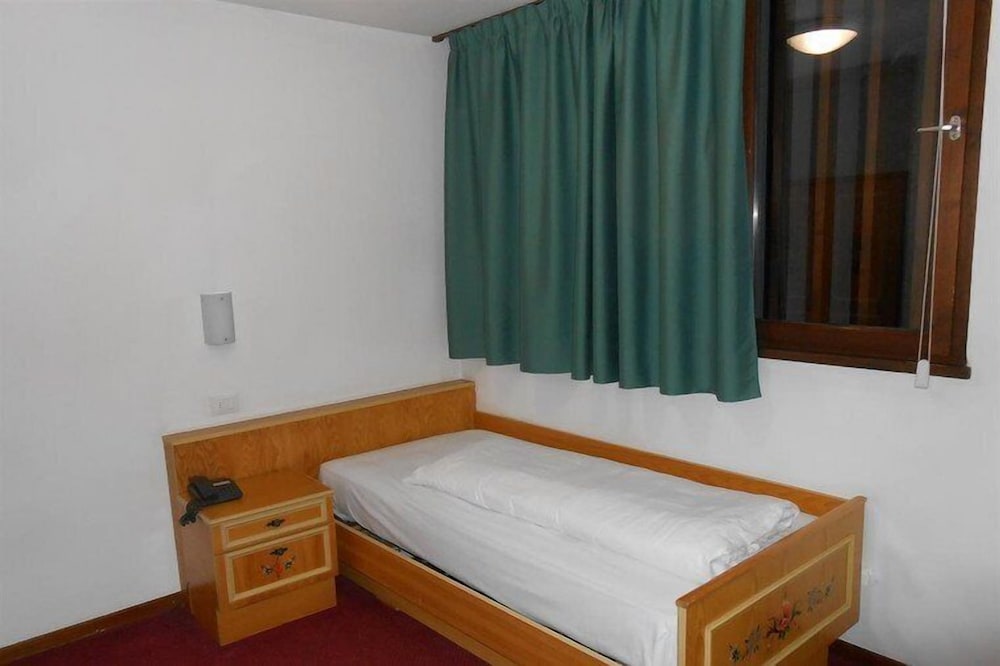 

Napoli - Cavalese - Hotel Panorama