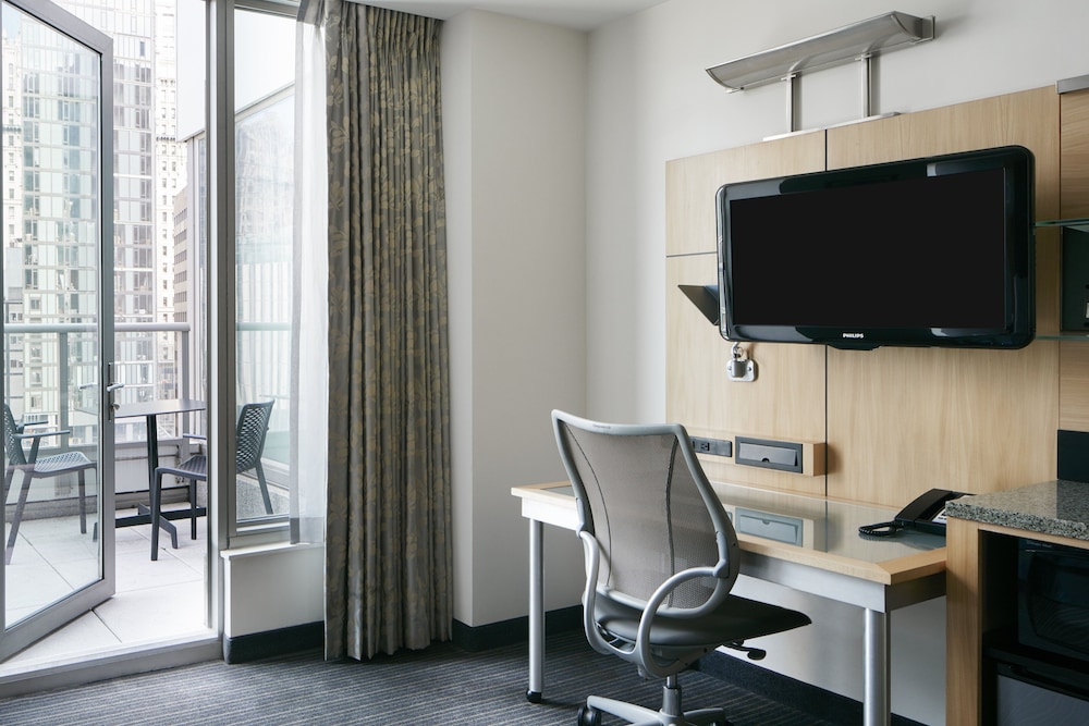 

Lamezia Terme - Brooklyn (NY) - World Center Hotel