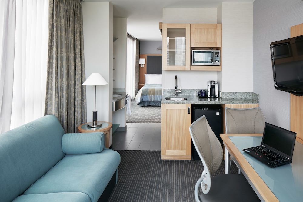 

Bologna - Brooklyn (NY) - World Center Hotel