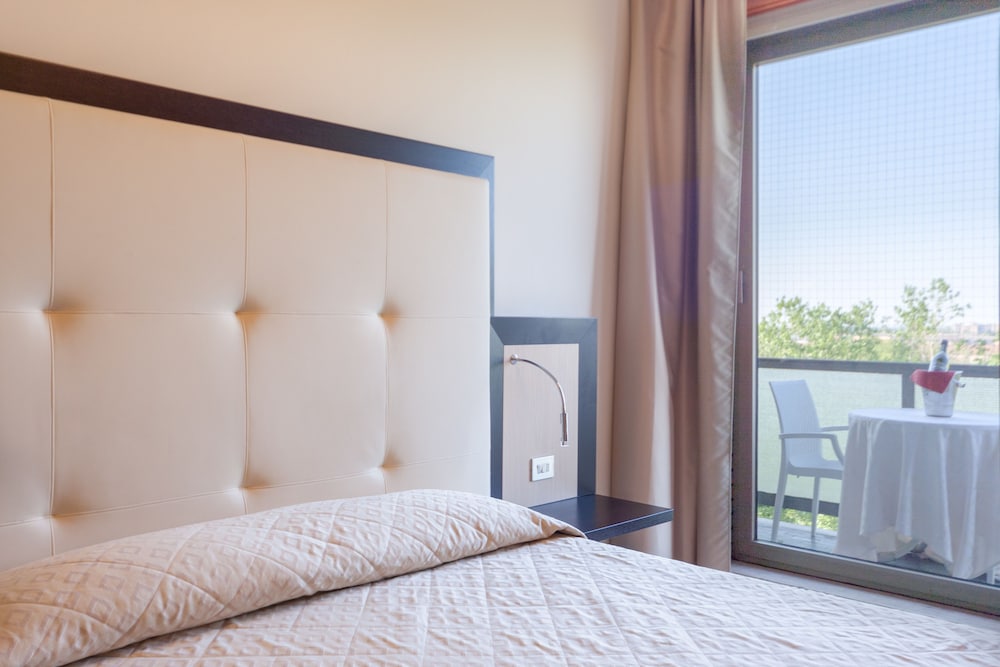 

Roma - Calderara di Reno - Suite Hotel Elite